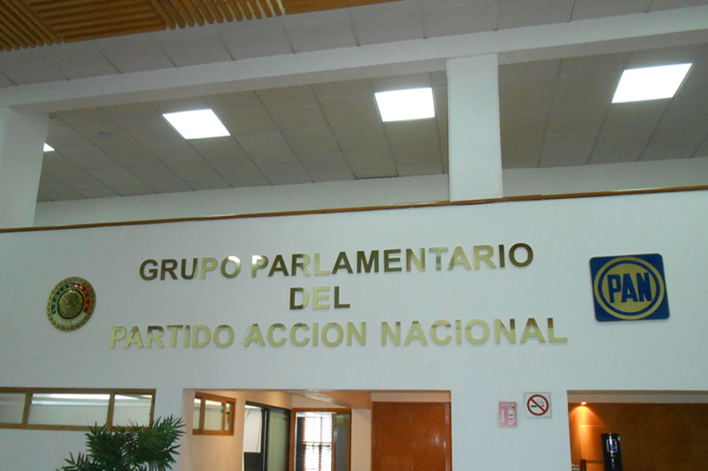 Anuncio de aluminio